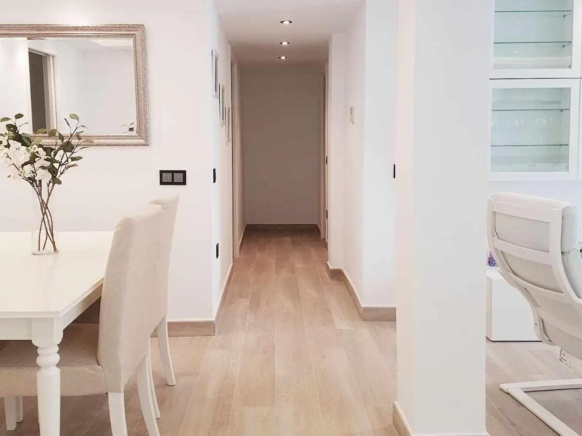 3-Bdroom Flat Parking WiFi Torremolinos Spanien